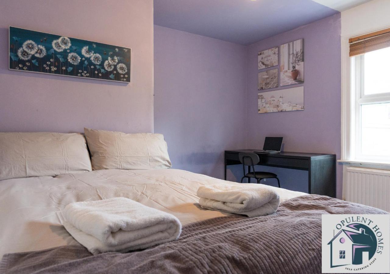 Вілла Contractors Pad - 4 Bed Town House - Cent Reading - Free Parking Екстер'єр фото