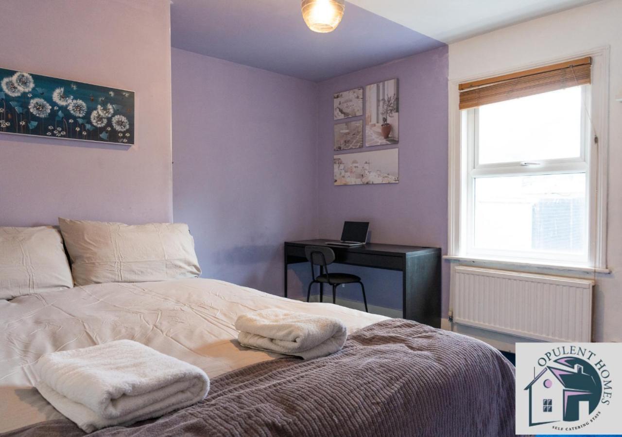 Вілла Contractors Pad - 4 Bed Town House - Cent Reading - Free Parking Екстер'єр фото