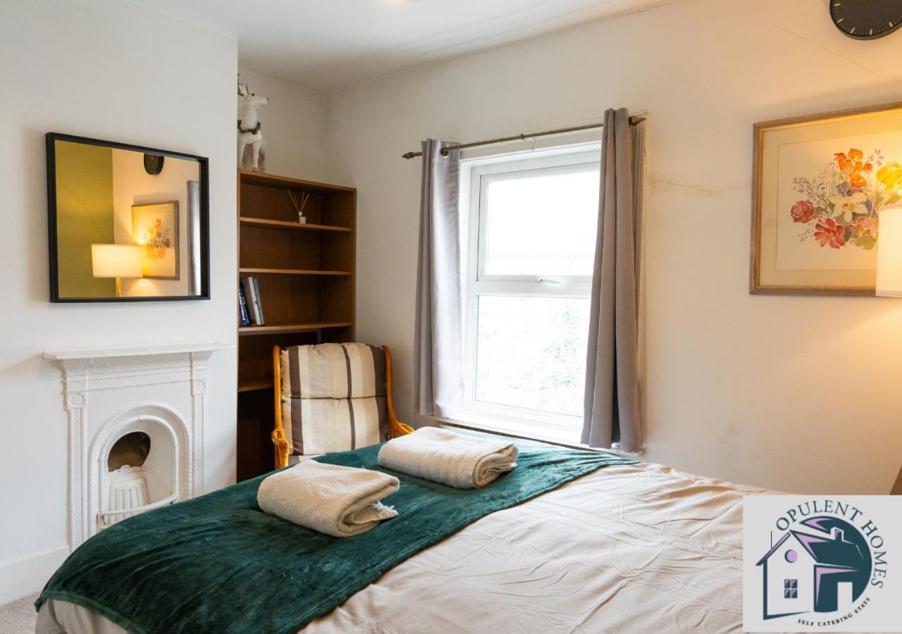 Вілла Contractors Pad - 4 Bed Town House - Cent Reading - Free Parking Екстер'єр фото