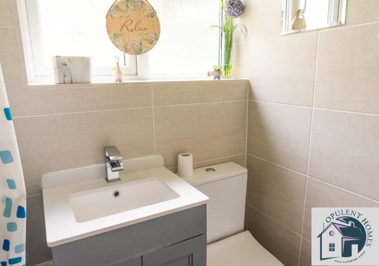 Вілла Contractors Pad - 4 Bed Town House - Cent Reading - Free Parking Екстер'єр фото
