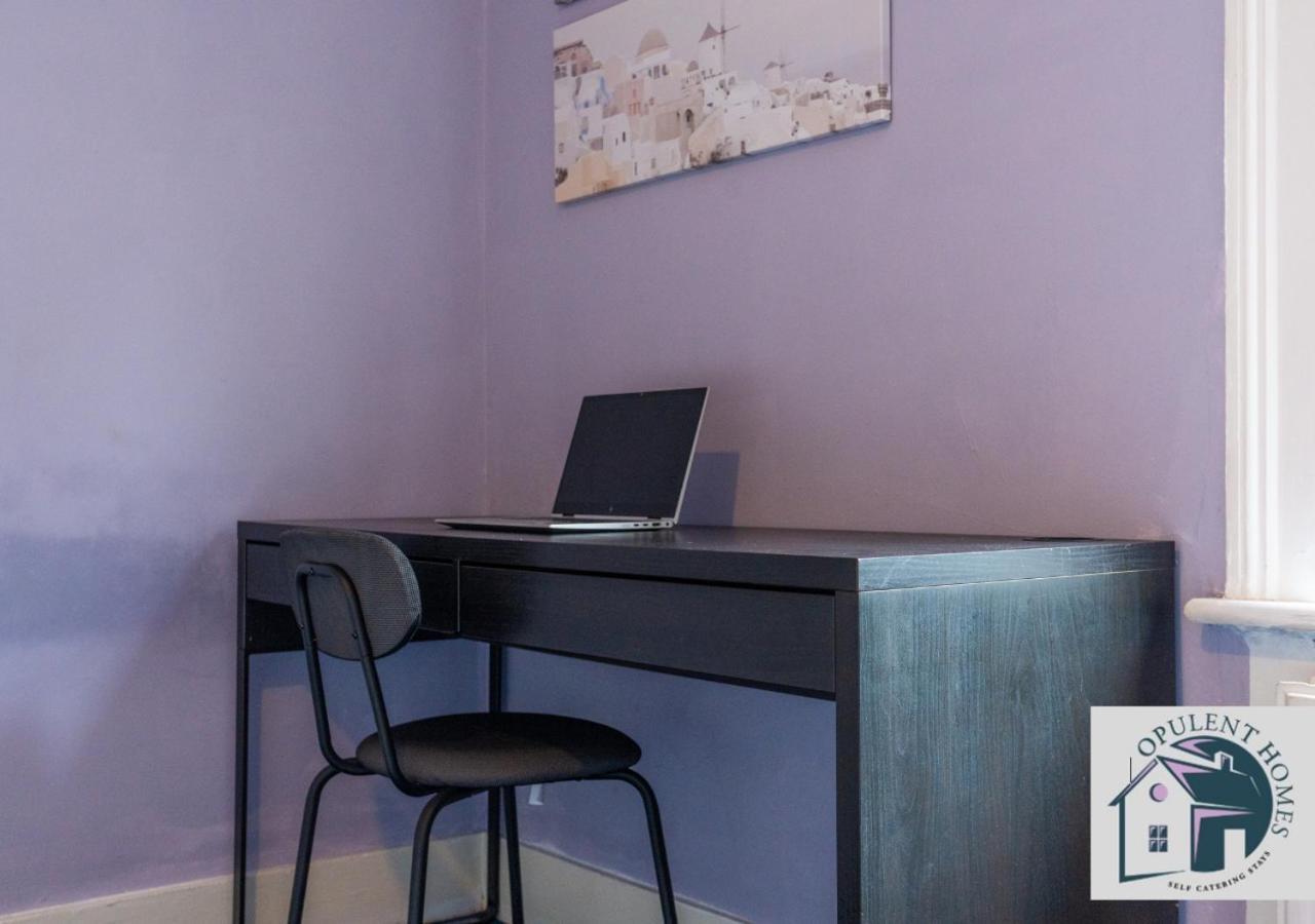 Вілла Contractors Pad - 4 Bed Town House - Cent Reading - Free Parking Екстер'єр фото